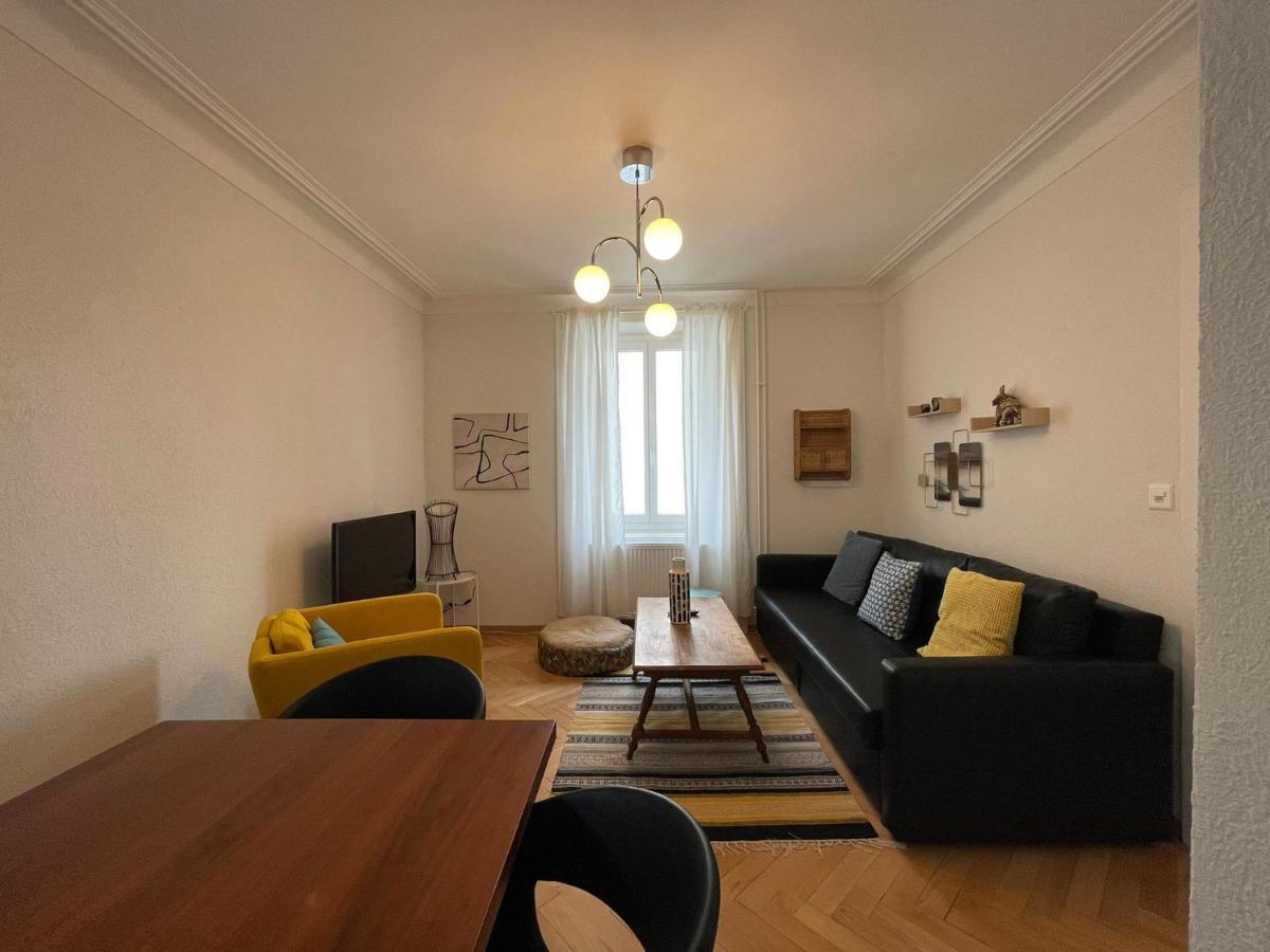 Appartement LUNA avec parking couvert privé Le Locle Extérieur photo